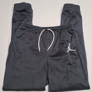 Jodan Boy’s sweatpants size XL color Black white